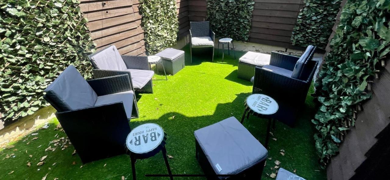 4 Bed 4 Bath House With Free Parking, 5 Mins To Lfc And 15 Mins To City Centre Liverpool Buitenkant foto